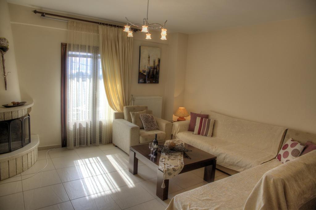 Venetiko Villas Nafpaktos Habitación foto